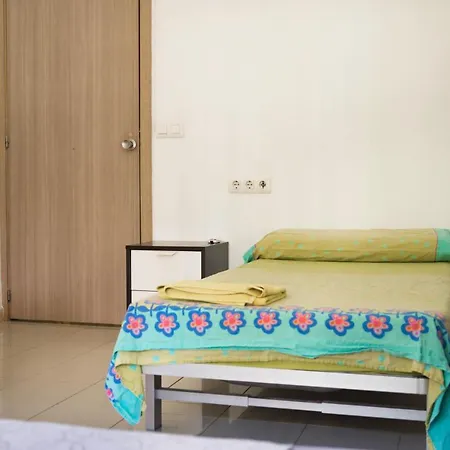 Guest house Ideal Badal Barcelona